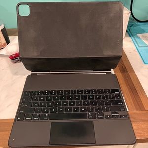 Apple IPad Keyboard